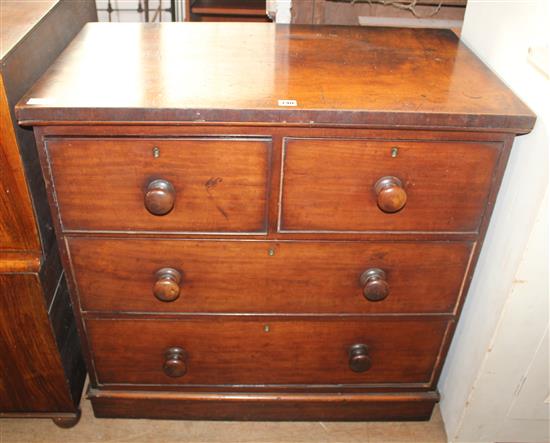 Mahogany chest of drawers